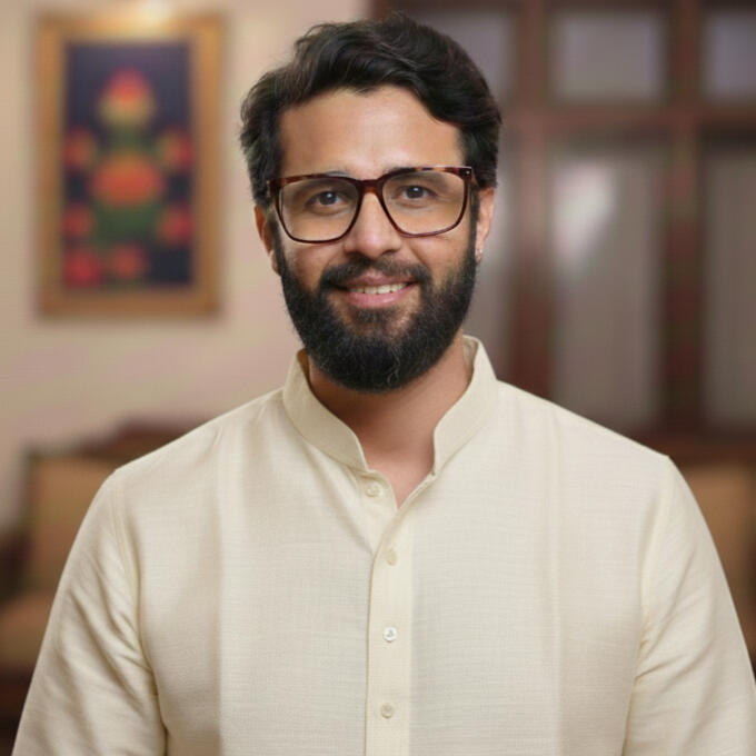 About Varun Rishi Uniyal